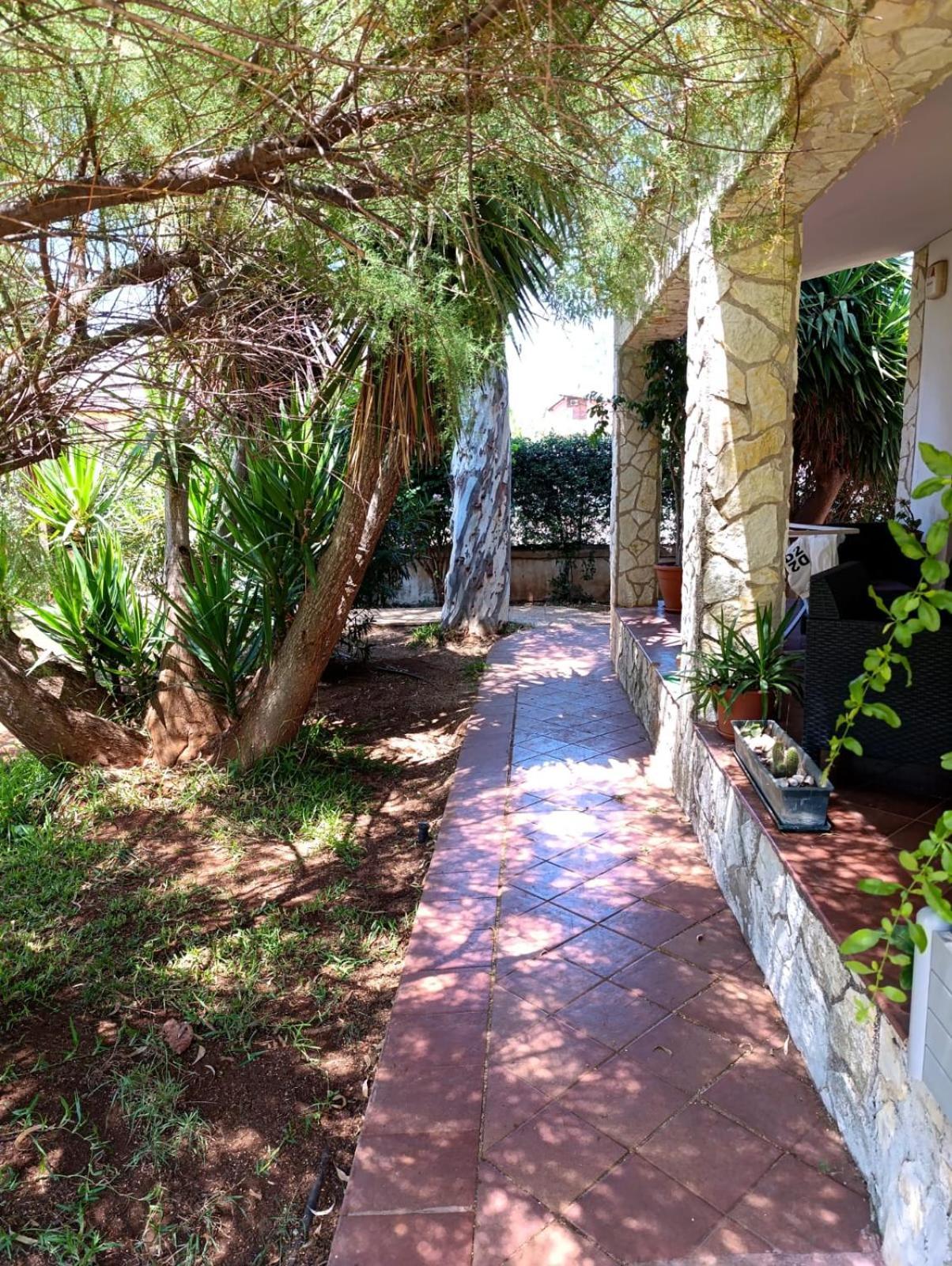 Casa In Giardino A Pochi Passi Dal Mare Villa Palermo Exteriör bild